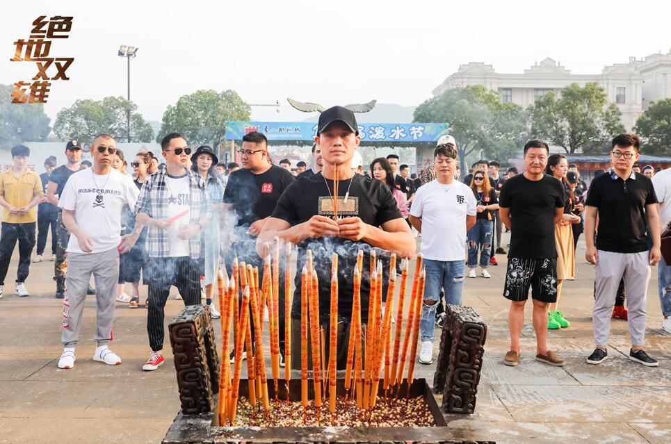 深度解析双雄电影，炸裂视觉盛宴背后的故事！
