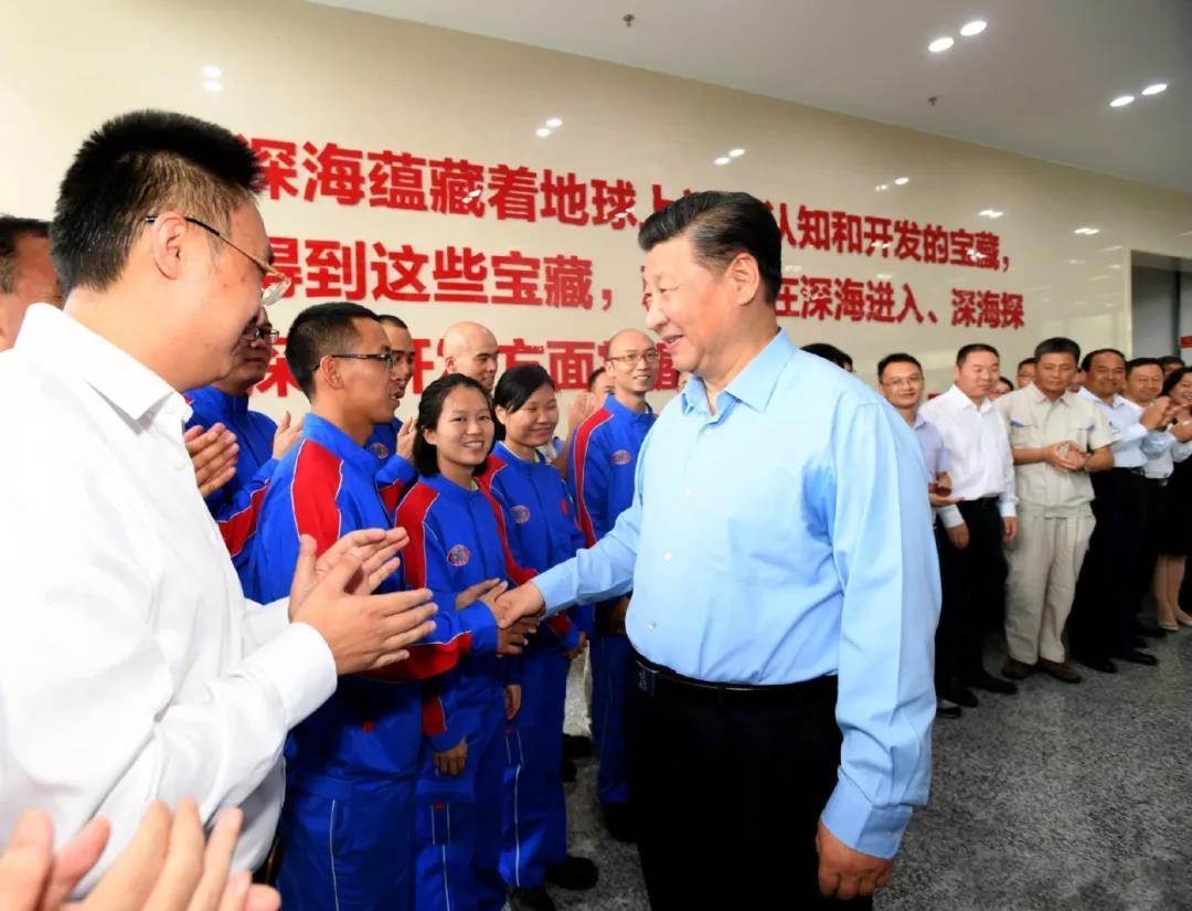时政热点下的航天探索，神秘小巷中的航天特色小店魅力揭秘